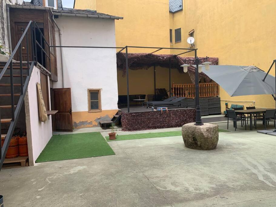 Mirador Yellow Door Ponferrada Εξωτερικό φωτογραφία